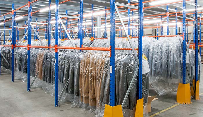 Soluciones de racks industriales para la industria textil